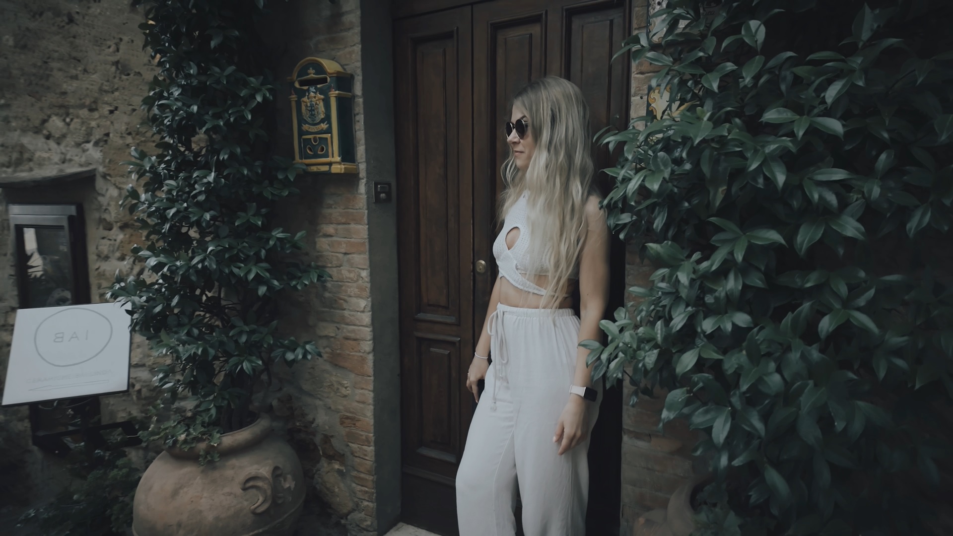 Video session in Italian town Pienza captured by Polish videographer Konrad Lato
